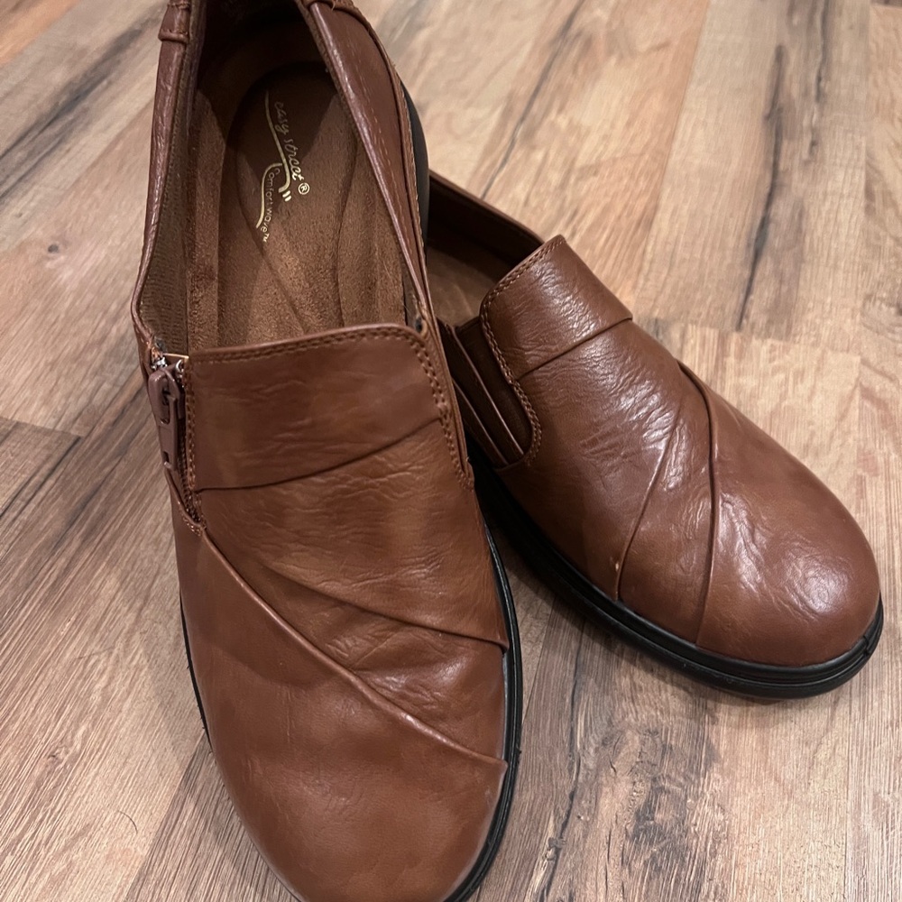 Easy Street Women's Brown Flats